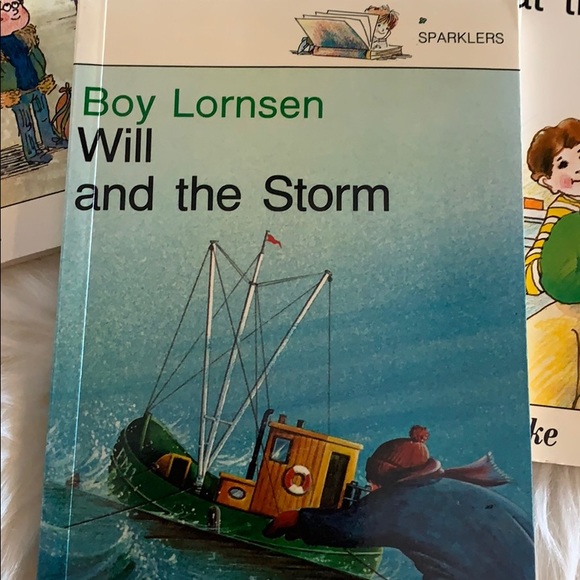 SALE!! Young readers novellas set of 7.   YA - Picture 2 of 16